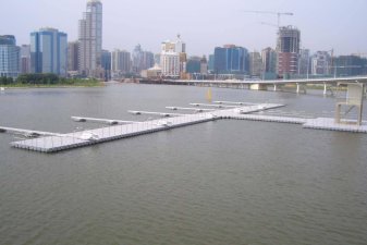 &Mu;&alpha;&rho;ί&nu;&epsilon;&sigmaf; - 20