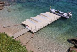 &Pi;&lambda;&omega;&tau;ή &epsilon;&xi;έ&delta;&rho;&alpha; &gamma;&iota;&alpha; Island Athens Riviera - 14