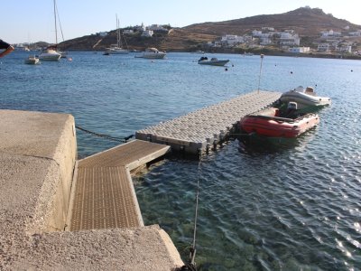 Floating dock for Kuzina