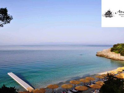 Floating dock for Adrina Hotel