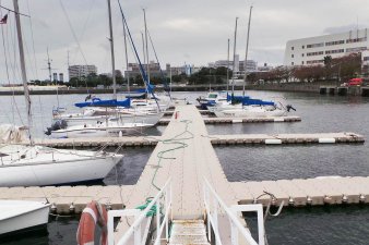 &Mu;&alpha;&rho;ί&nu;&epsilon;&sigmaf; - 32