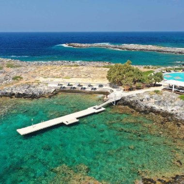 &Xi;&epsilon;&nu;&omicron;&delta;&omicron;&chi;&epsilon;&iota;&alpha;&kappa;έ&sigmaf; &mu;&omicron;&nu;ά&delta;&epsilon;&sigmaf;