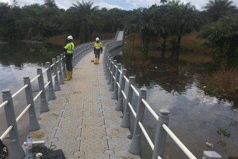 &Pi;&lambda;&omega;&tau;έ&sigmaf; &gamma;έ&phi;&upsilon;&rho;&epsilon;&sigmaf; - 1