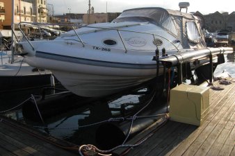 Airberth by "BOUZAKIS MARINE" - 19