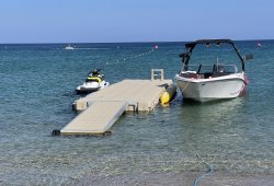 &Pi;&lambda;&omega;&tau;ή &epsilon;&xi;έ&delta;&rho;&alpha; &gamma;&iota;&alpha; Natura Watersports - 2