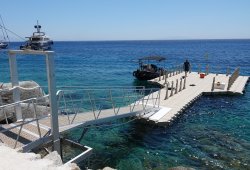 &Pi;&lambda;&omega;&tau;ή &epsilon;&xi;έ&delta;&rho;&alpha; &gamma;&iota;&alpha; &iota;&delta;&iota;ώ&tau;&eta;, Ά&gamma;&iota;&omicron;&sigmaf; &Lambda;ά&zeta;&alpha;&rho;&omicron;&sigmaf; - 10