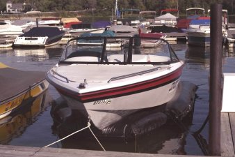 AirDock &phi;ύ&lambda;&alpha;&xi;&eta; &sigma;&kappa;&alpha;&phi;ώ&nu; - 5