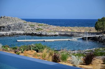 &Xi;&epsilon;&nu;&omicron;&delta;&omicron;&chi;&epsilon;&iota;&alpha;&kappa;έ&sigmaf; &mu;&omicron;&nu;ά&delta;&epsilon;&sigmaf; - 18