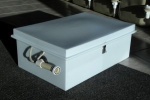 &Alpha;&Epsilon;&Rho;&Omicron;&Theta;&Alpha;&Lambda;&Alpha;&Mu;&Omicron;&Sigma; 12 V - 2