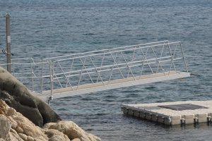 &Pi;&Rho;&Omicron;&Sigma;&Tau;&Alpha;&Tau;&Epsilon;&Upsilon;&Tau;&Iota;&Kappa;&Eta; &Pi;&Lambda;&Alpha;&Kappa;&Alpha; - 2