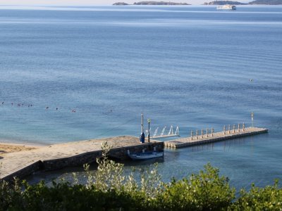 Floating dock for Eagles Palace