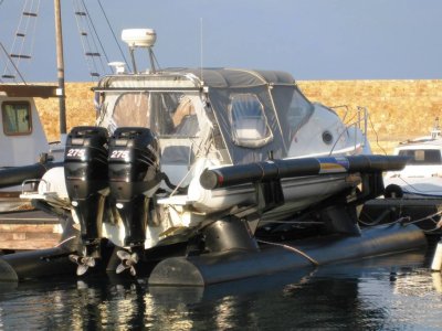 Boatlift AirBerth M430 for "TATIANA"