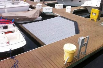 &Epsilon;&mu;&pi;&omicron;&rho;&iota;&kappa;ά έ&rho;&gamma;&alpha; - 1