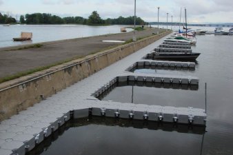 &Mu;&alpha;&rho;ί&nu;&epsilon;&sigmaf; - 17