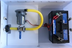 &Alpha;&Epsilon;&Rho;&Omicron;&Theta;&Alpha;&Lambda;&Alpha;&Mu;&Omicron;&Sigma; 12 V - 3