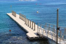 &Pi;&lambda;&omega;&tau;ή &epsilon;&xi;έ&delta;&rho;&alpha; &gamma;&iota;&alpha; &tau;&omicron; Jackie O' Bar - 3