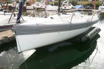 AirDock &phi;ύ&lambda;&alpha;&xi;&eta; &sigma;&kappa;&alpha;&phi;ώ&nu; - 6