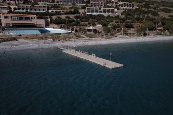 &Xi;&epsilon;&nu;&omicron;&delta;&omicron;&chi;&epsilon;&iota;&alpha;&kappa;έ&sigmaf; &mu;&omicron;&nu;ά&delta;&epsilon;&sigmaf; - 11