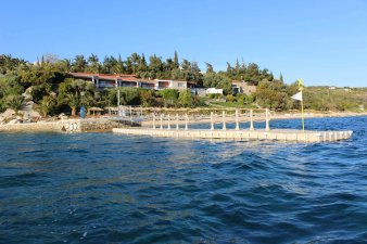 &Xi;&epsilon;&nu;&omicron;&delta;&omicron;&chi;&epsilon;&iota;&alpha;&kappa;έ&sigmaf; &mu;&omicron;&nu;ά&delta;&epsilon;&sigmaf; - 7