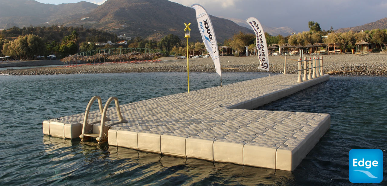 Πλωτή εξέδρα της Candock